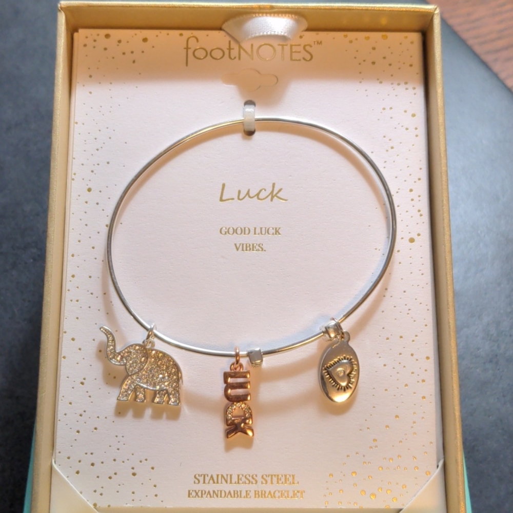 Woman's bracelet